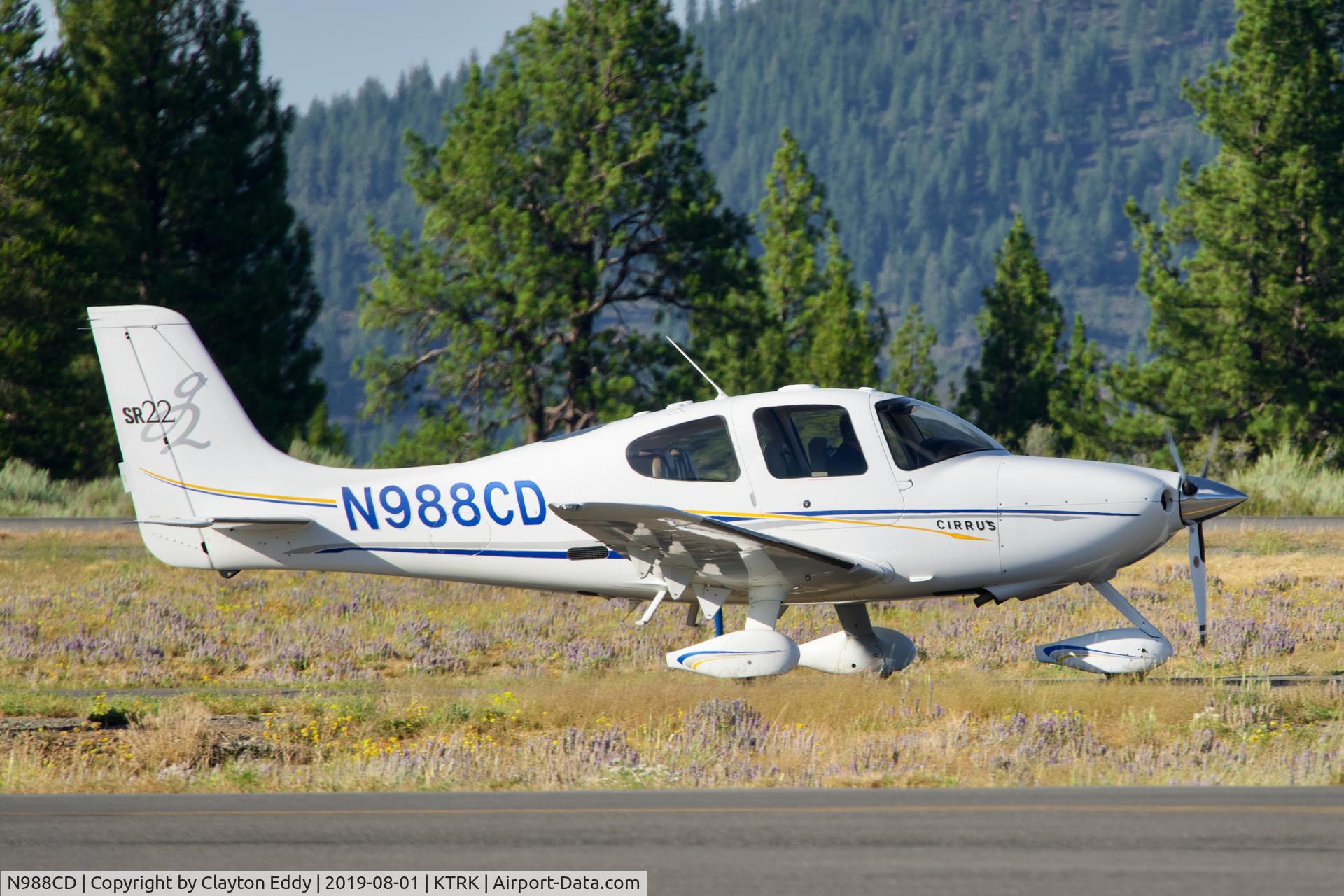 N988CD, 2004 Cirrus SR22 G2 C/N 0889, Truckee Airport California 2019.