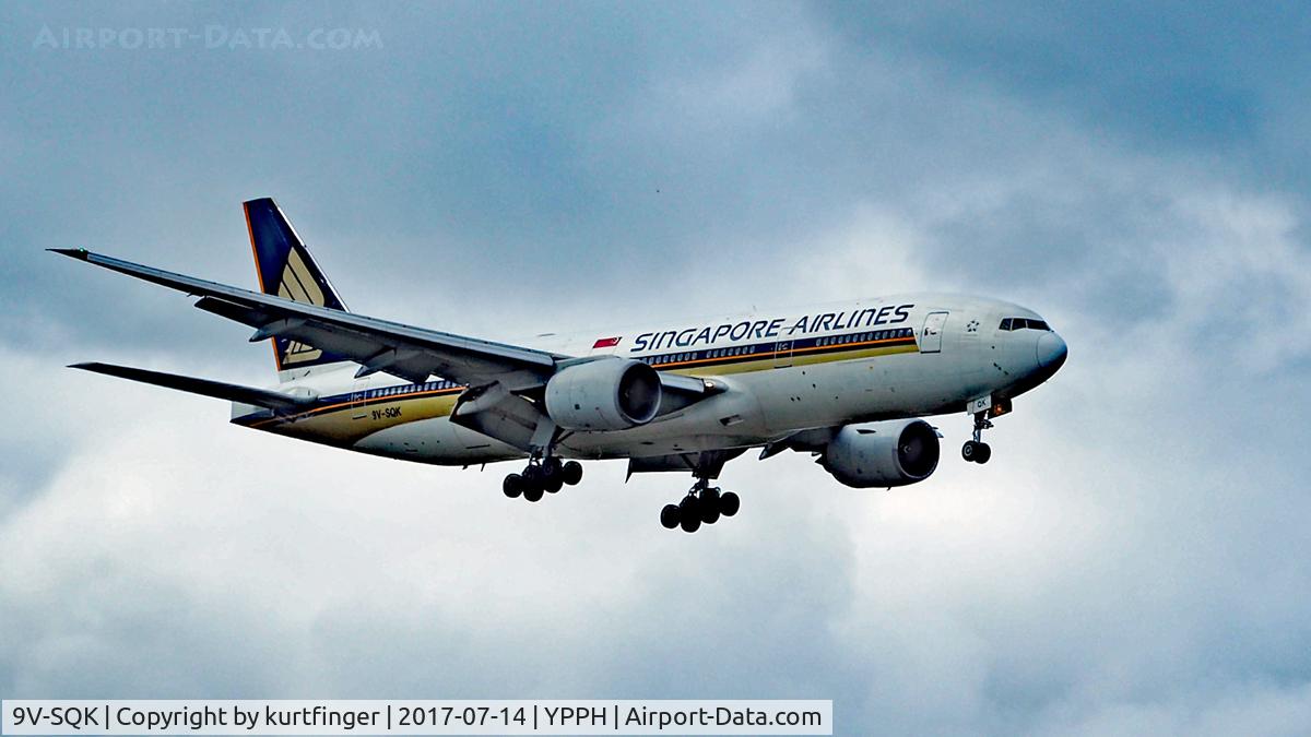 9V-SQK, 2003 Boeing 777-212/ER C/N 33368, Boeing 777-212(ER) Singapore Airlines 9V-SQK final runway 21, YPPH 140717.