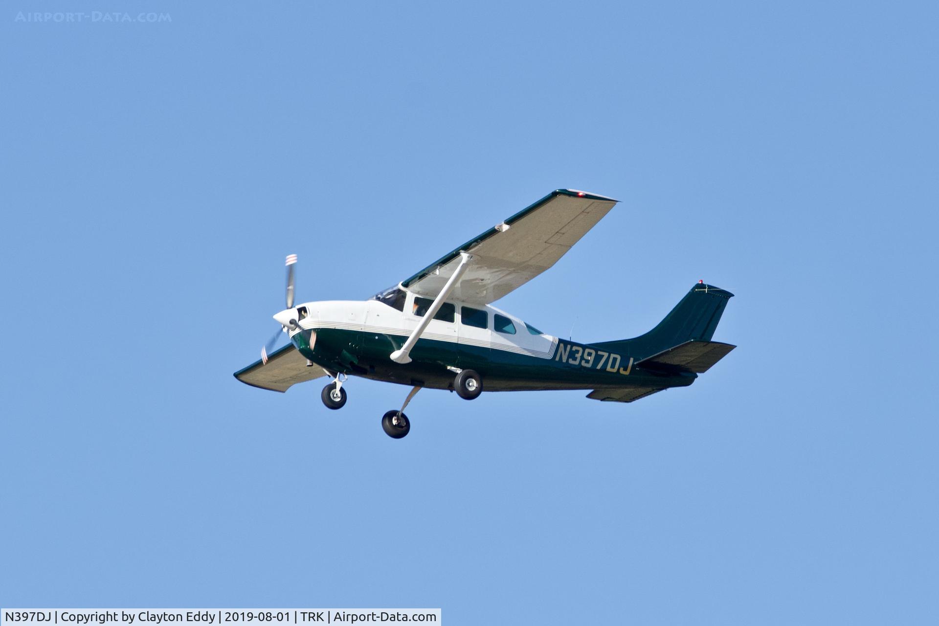 N397DJ, 1967 Cessna TU206B Turbo Super Skywagon C/N U206-0881, Truckee Airport California 2019.