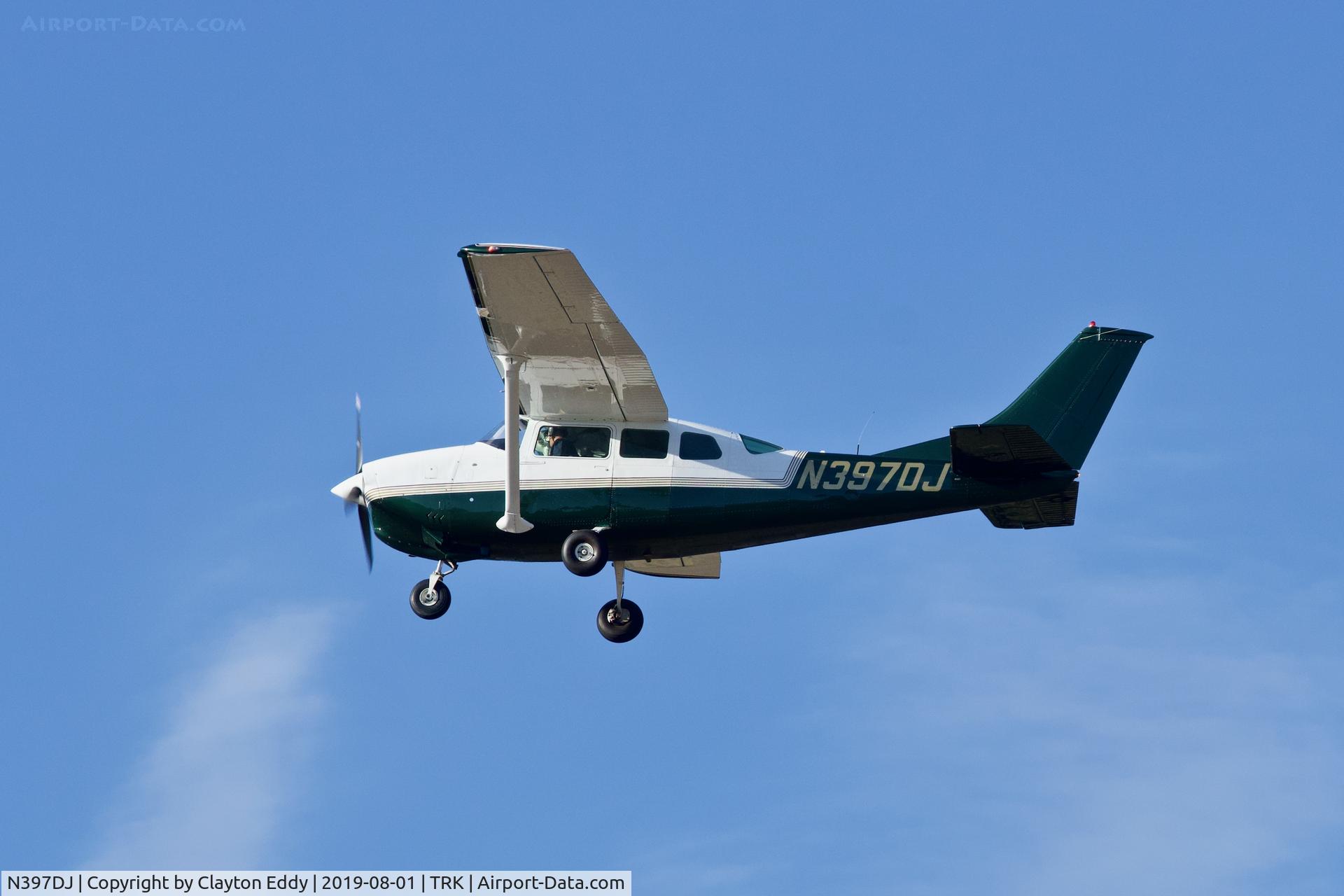 N397DJ, 1967 Cessna TU206B Turbo Super Skywagon C/N U206-0881, Truckee Airport California 2019.