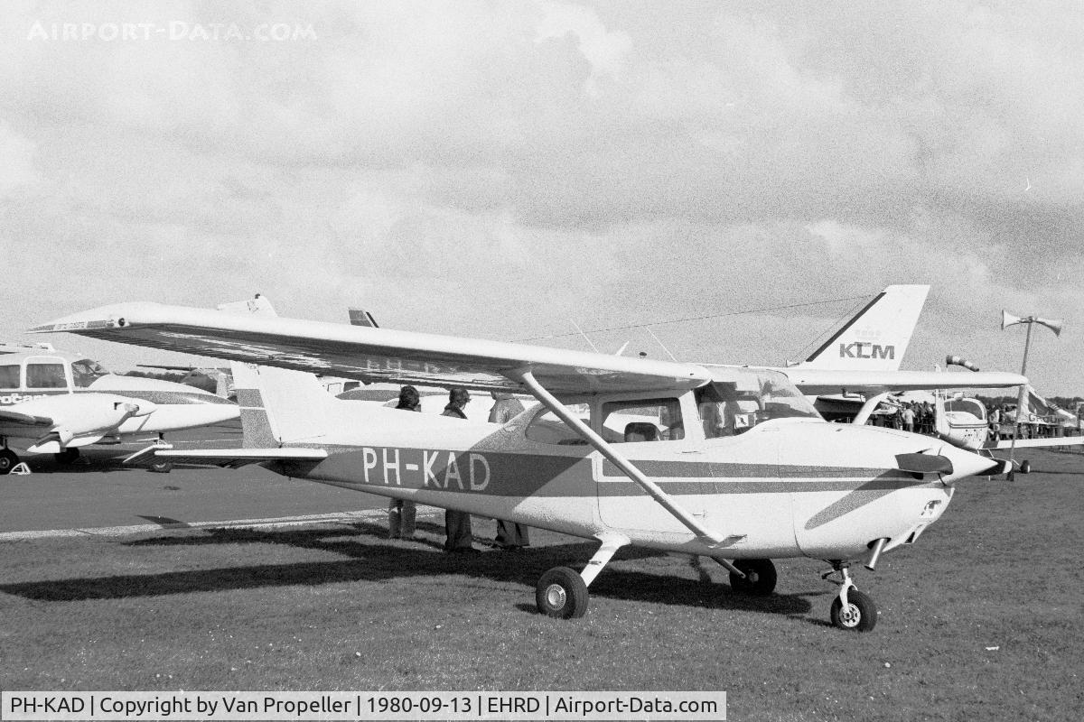 PH-KAD, Reims F172N Skyhawk C/N 1532, Reims-Cessna F172N Skyhawk II of KLM Aeroclub at Zestienhoven airport, Rotterdam, the Netherlands, 1980
