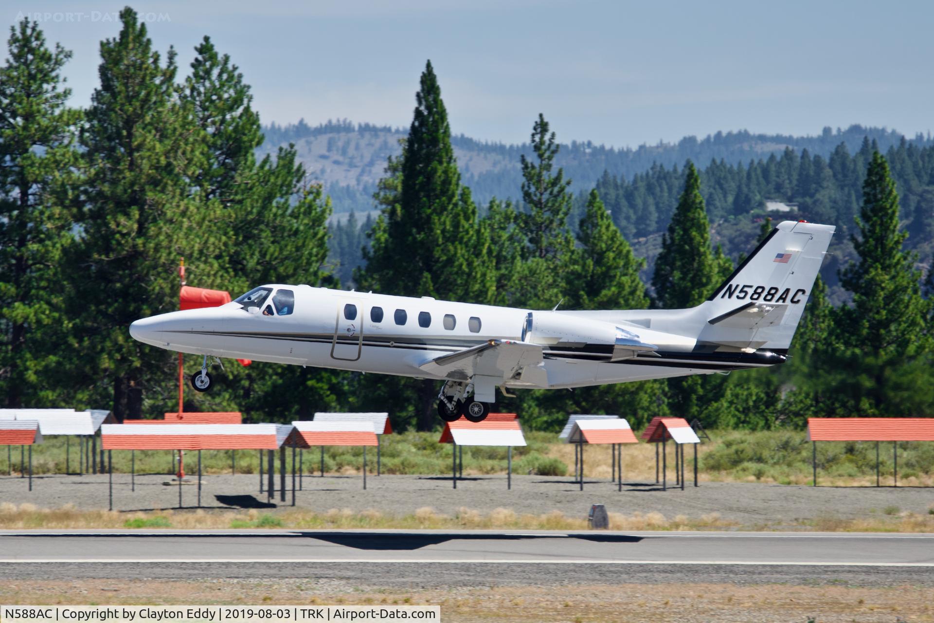 N588AC, 2000 Cessna 550 C/N 550-0912, Truckee Airport California 2019.