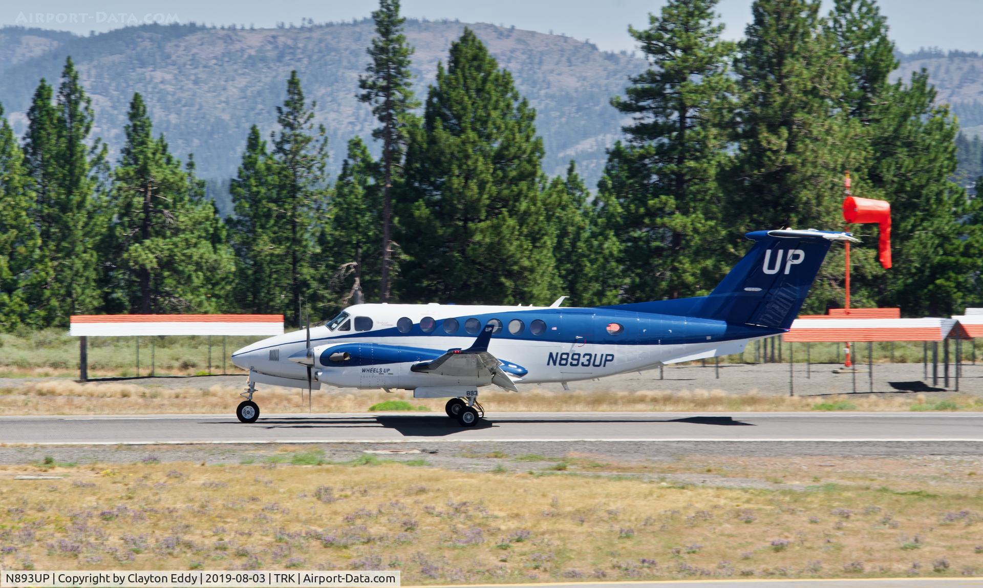 N893UP, 2018 Beechcraft B300 King Air 350i C/N FL-1138, Truckee Airport California 2019.