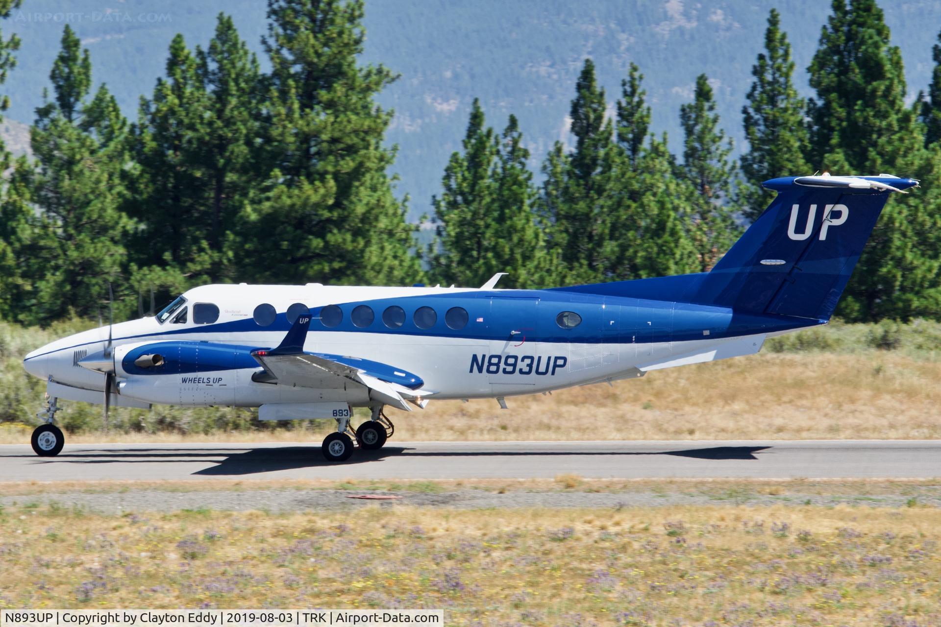 N893UP, 2018 Beechcraft B300 King Air 350i C/N FL-1138, Truckee Airport California 2019.