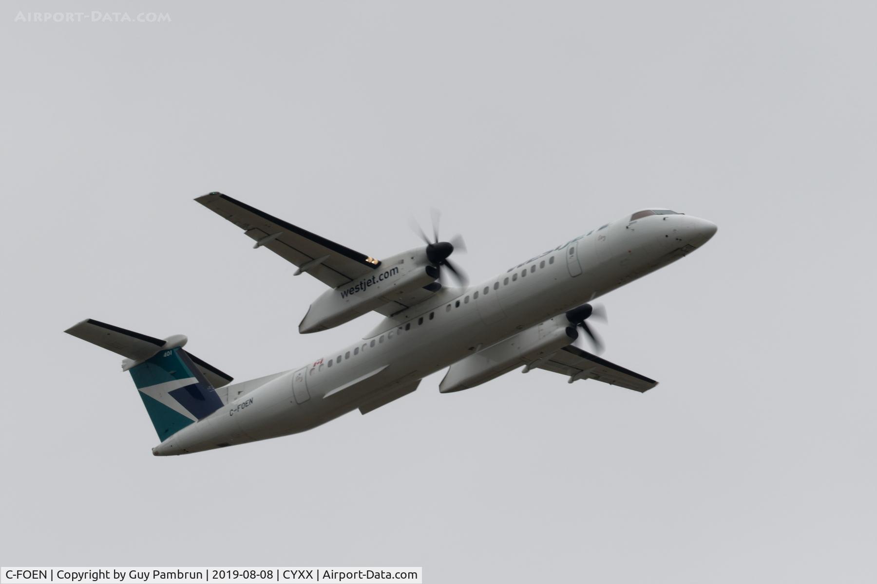 C-FOEN, 2013 De Havilland Canada DHC-8-402Q Dash 8 C/N 4440, Departing