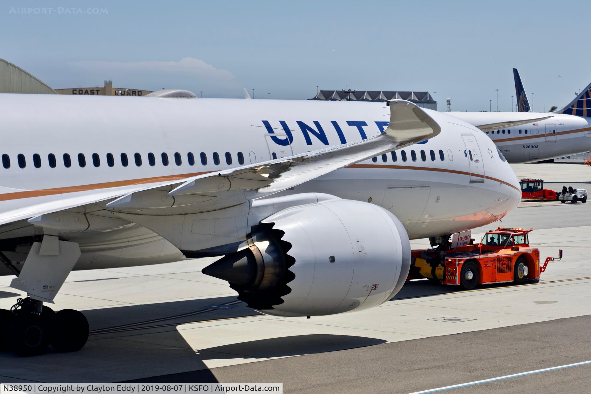 N38950, 2014 Boeing 787-9 Dreamliner Dreamliner C/N 36401, SFO 2019.