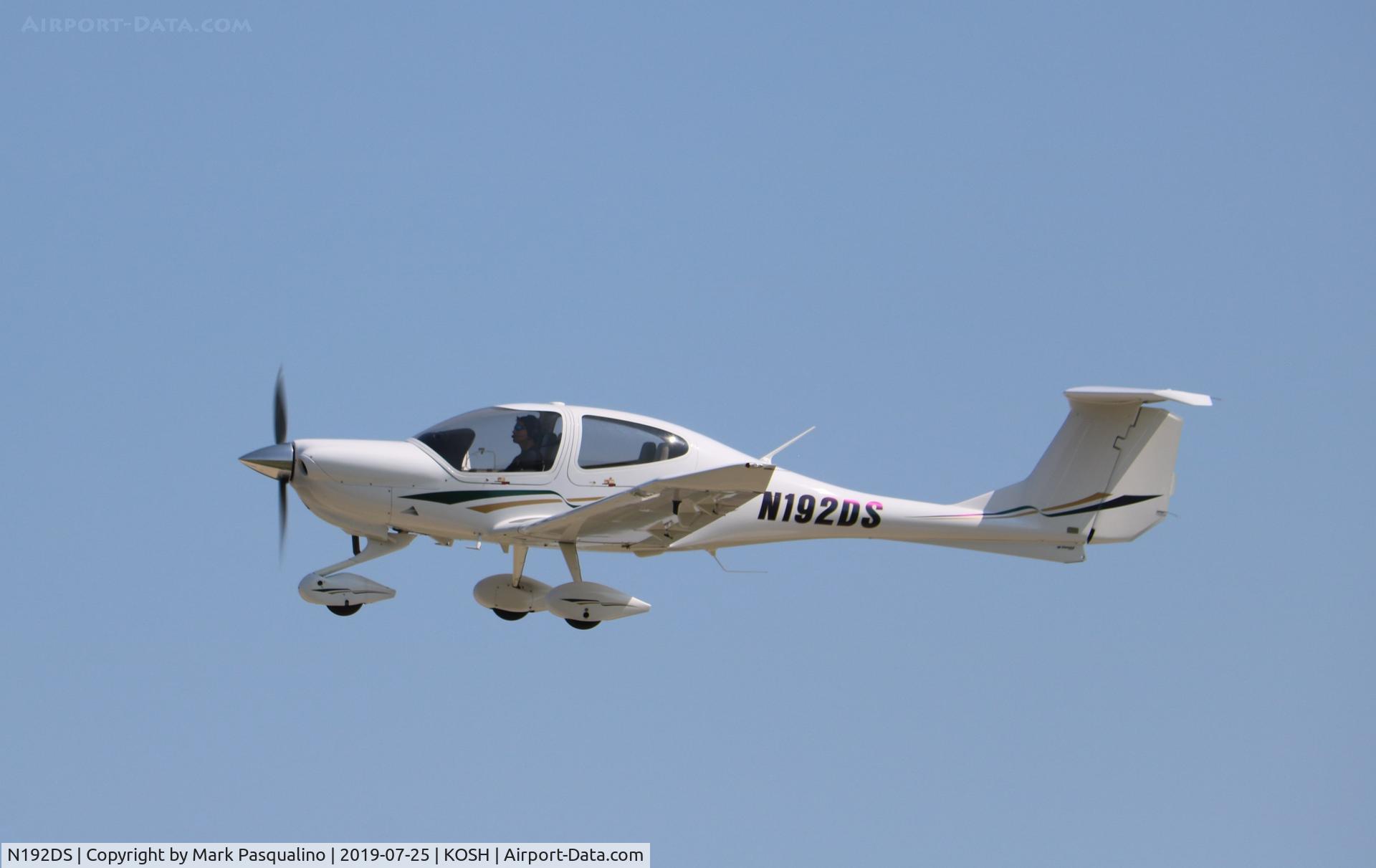 N192DS, 2005 Diamond DA-40 Diamond Star C/N 40.576, Diamond DA-40