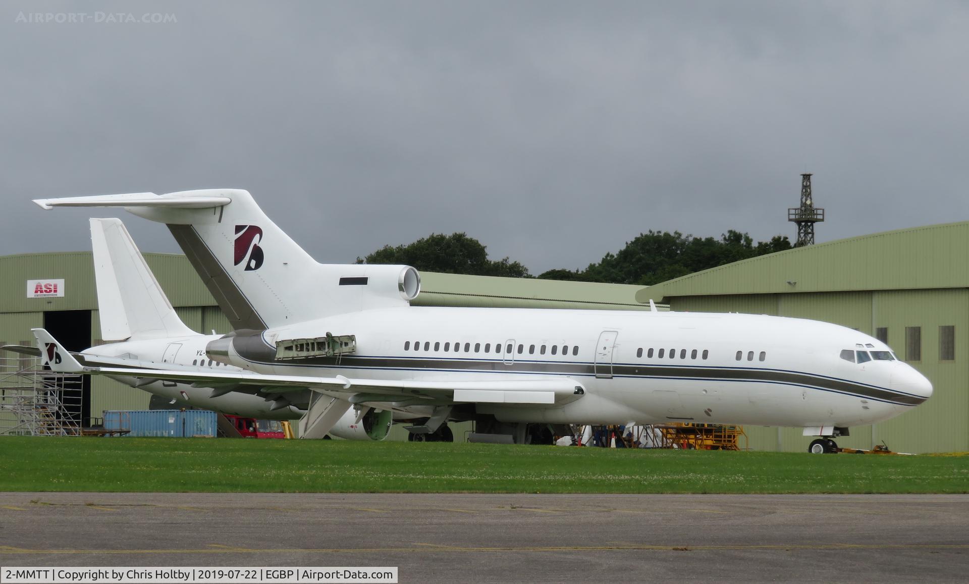 2-MMTT, 1966 Boeing 727-76 C/N 19254, 1966 Boeing 727 in the increasingly populous grave yard at Kemble. Engine and registration marking now removed.