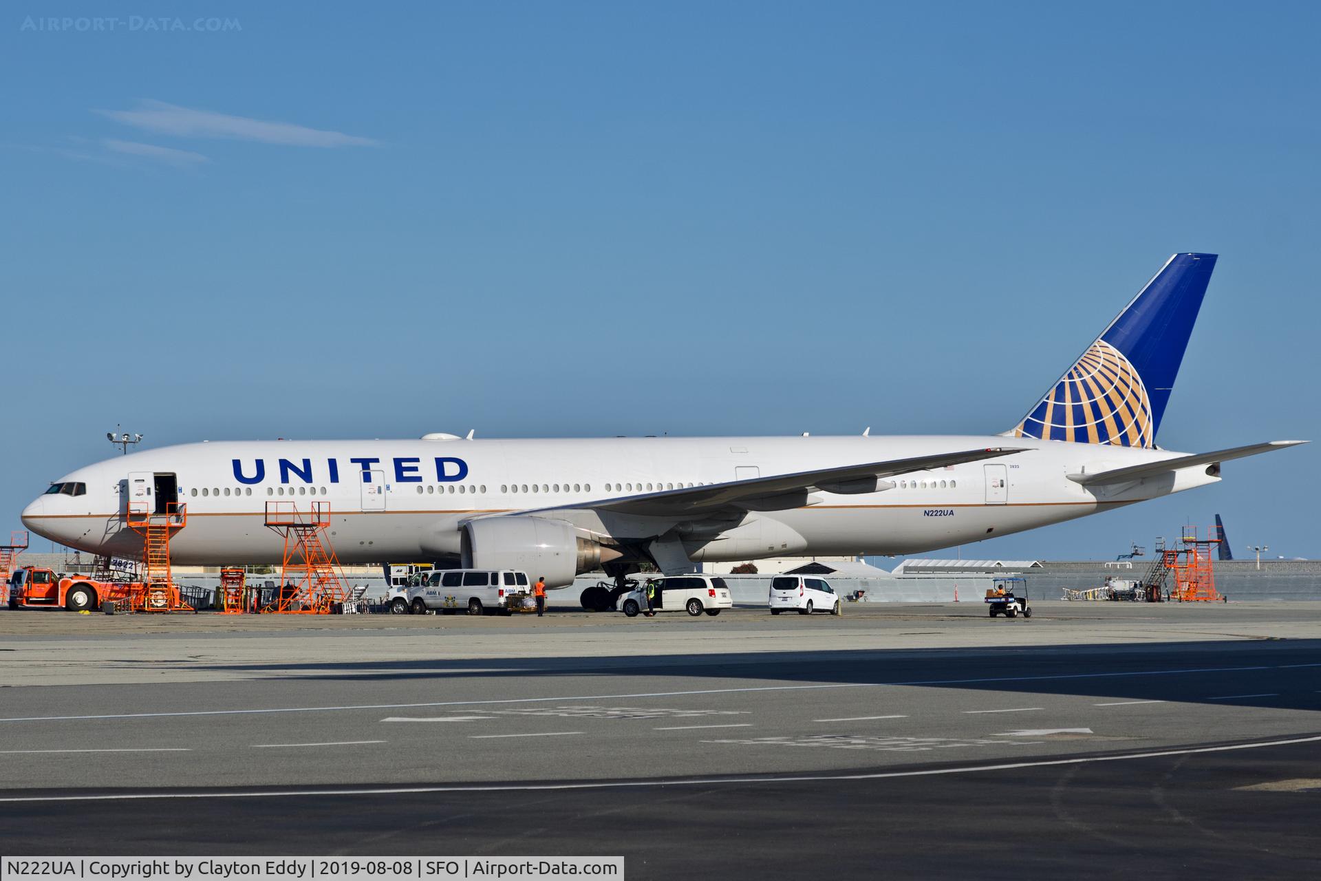 N222UA, 2001 Boeing 777-222 C/N 30553, SFO 2019.