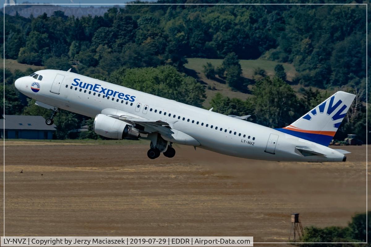 LY-NVZ, 1998 Airbus A320-214 C/N 921, Airbus A320-214