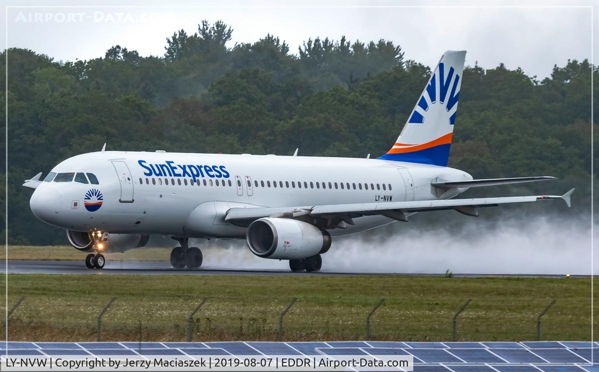 LY-NVW, 2004 Airbus A320-232 C/N 2173, Airbus A320-232