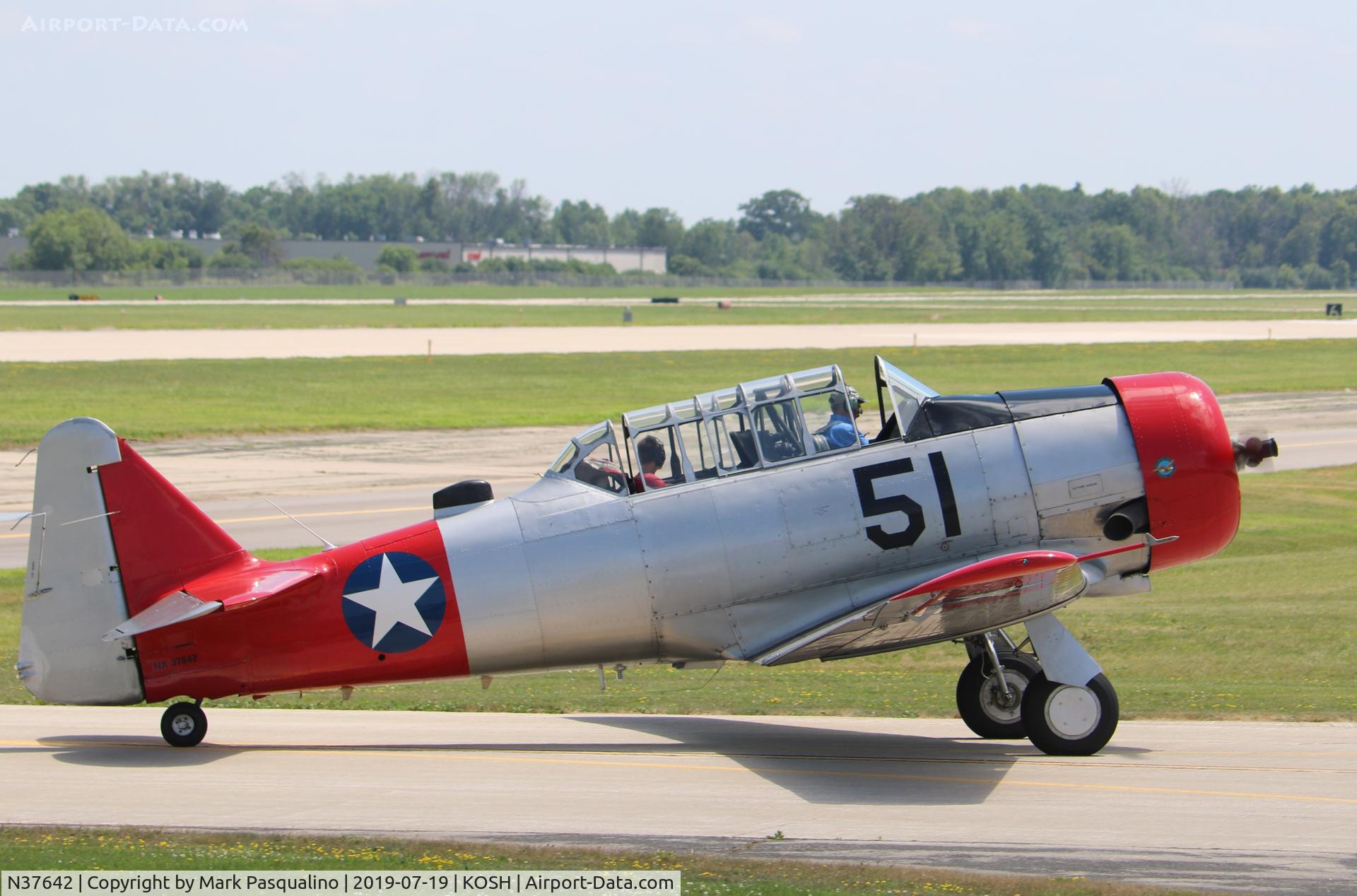 N37642, North American AT-6C Harvard IIA C/N 88-10560, North American AT-6C