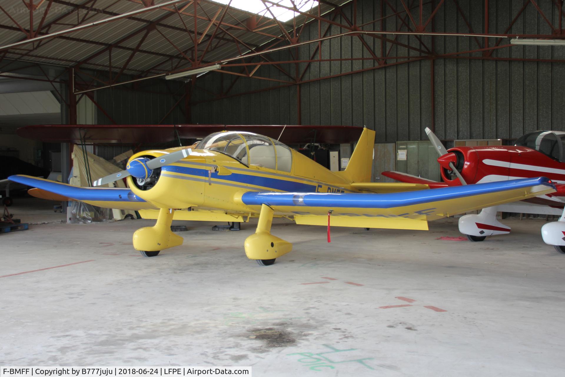 F-BMFF, SAN Jodel D-140C Mousquetaire III C/N 140, at Meaux Airshow
