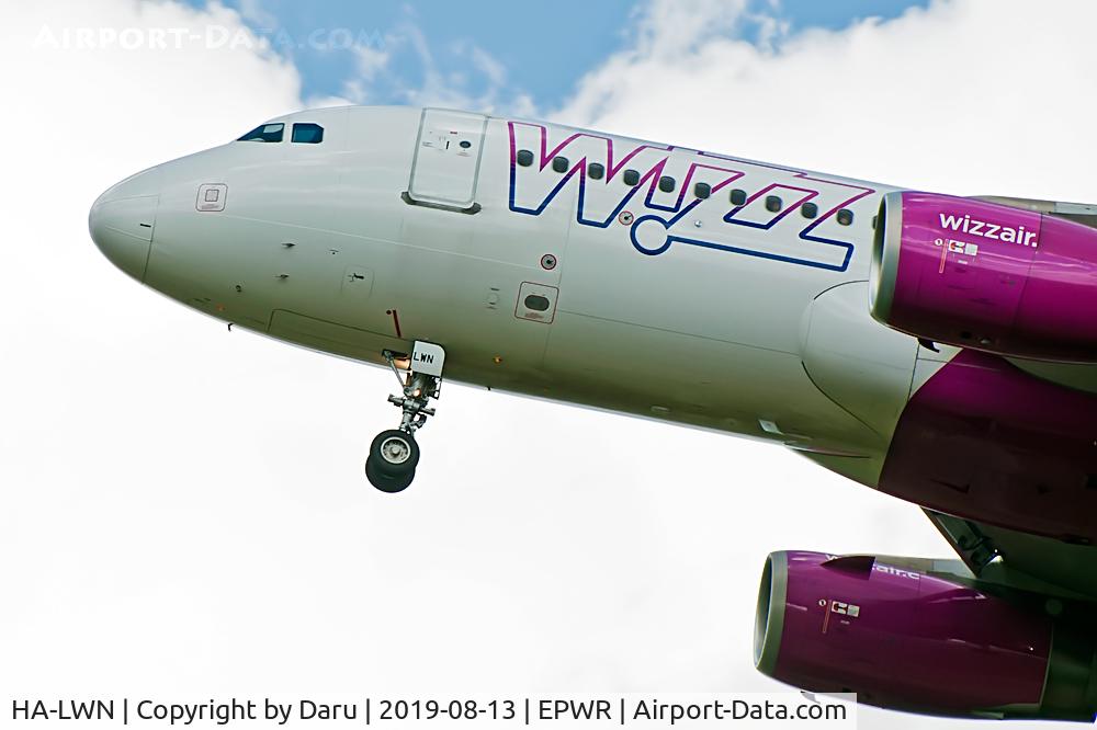 HA-LWN, 2011 Airbus A320-232 C/N 4741, Airbus A320-232
