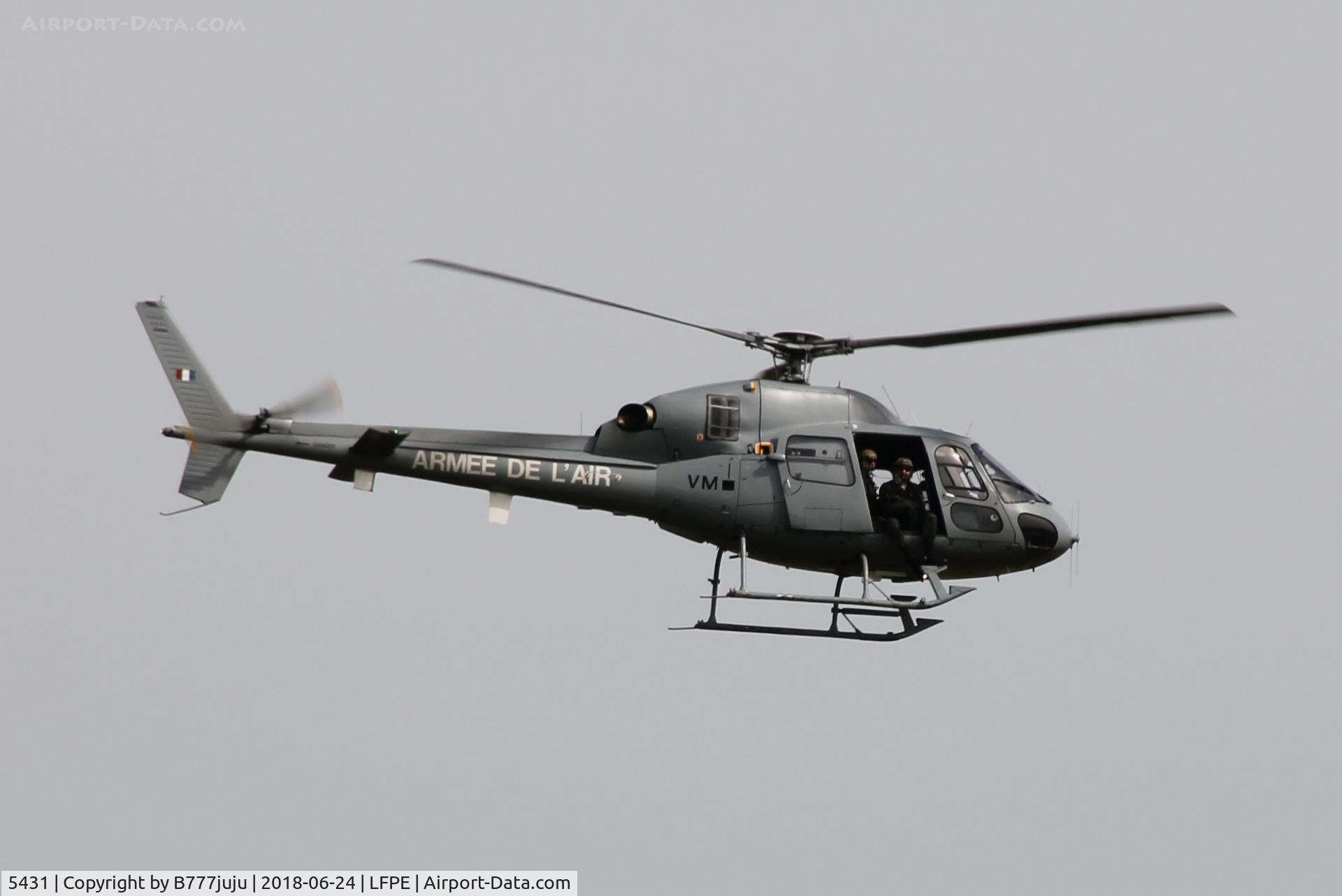 5431, Aerospatiale AS-555AN Fennec C/N 5431, at Meaux Airshow