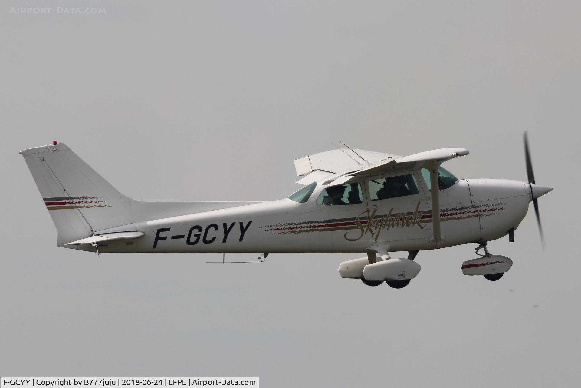 F-GCYY, Reims F172P C/N 2066, at Meaux Airshow