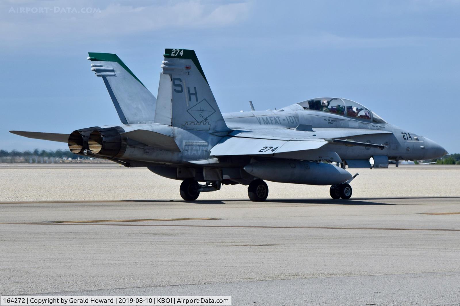 164272, 1991 McDonnell Douglas F/A-18D Hornet C/N 1035/D080, Taxiing on Alpha. VMFAT-101 
