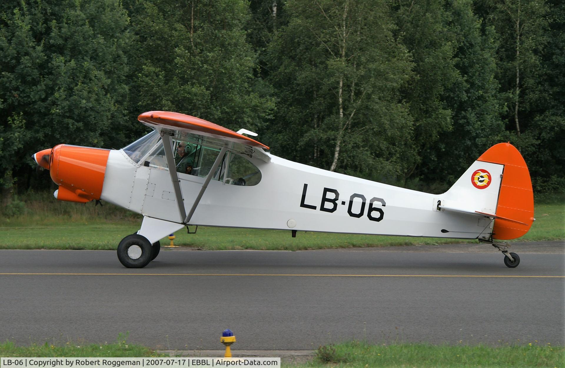 LB-06, 1954 Piper L-21B Super Cub (PA-18-135) C/N 18-3864, OPEN DAY.AIR CADETS.