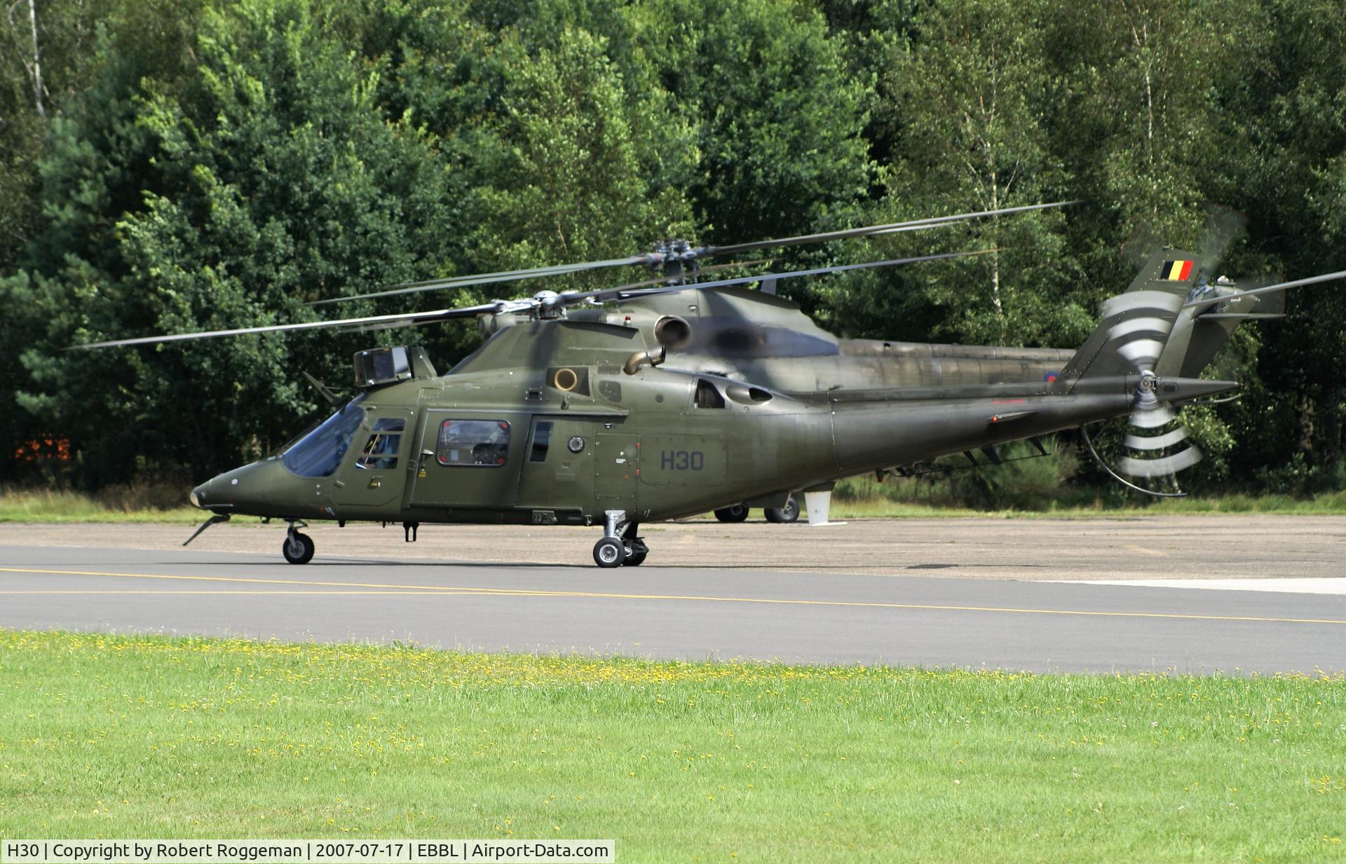 H30, Agusta A-109BA C/N 0330, OPEN DAY.