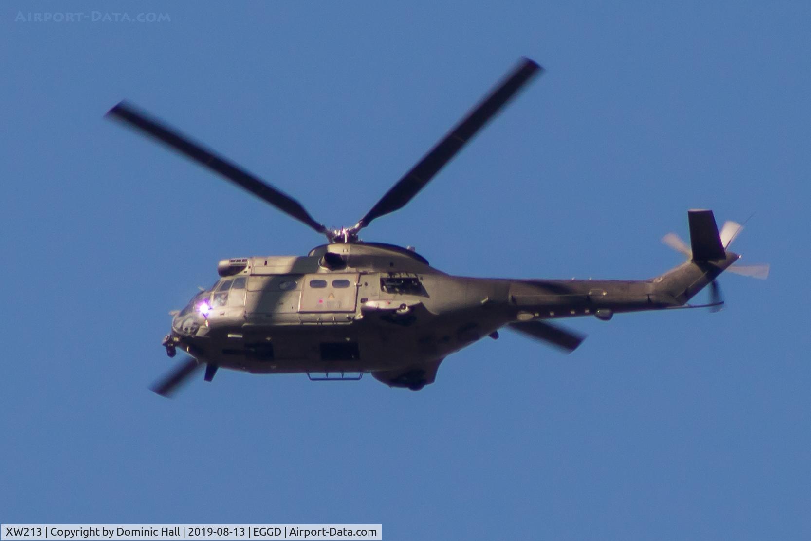 XW213, 1972 Westland Puma HC.2 C/N 1116, Flying over central Bristol