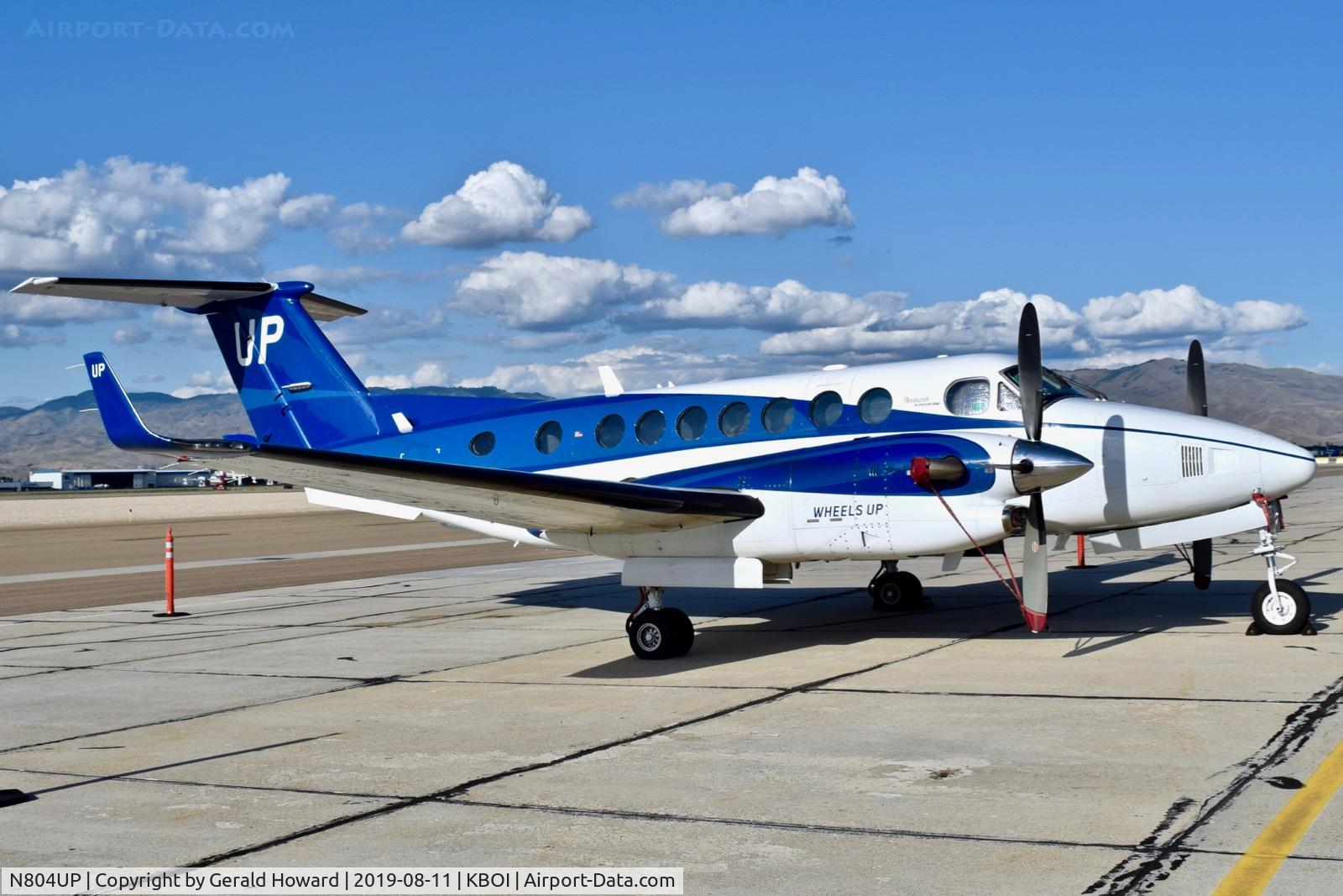 N804UP, 2013 Beechcraft B350i Super King Air C/N FL-886, Parked on the south GA ramp.