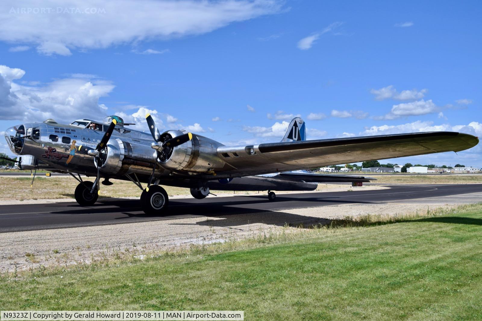 N9323Z, 1944 Boeing B-17G-85-DL Flying Fortress C/N 32155, Taxiing on Alpha.