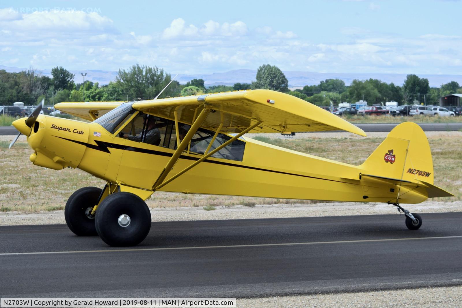 N2703W, 1982 Piper L-18C Super Cub (PA-18-95) C/N 18-1003, Taxiing on Alpha.