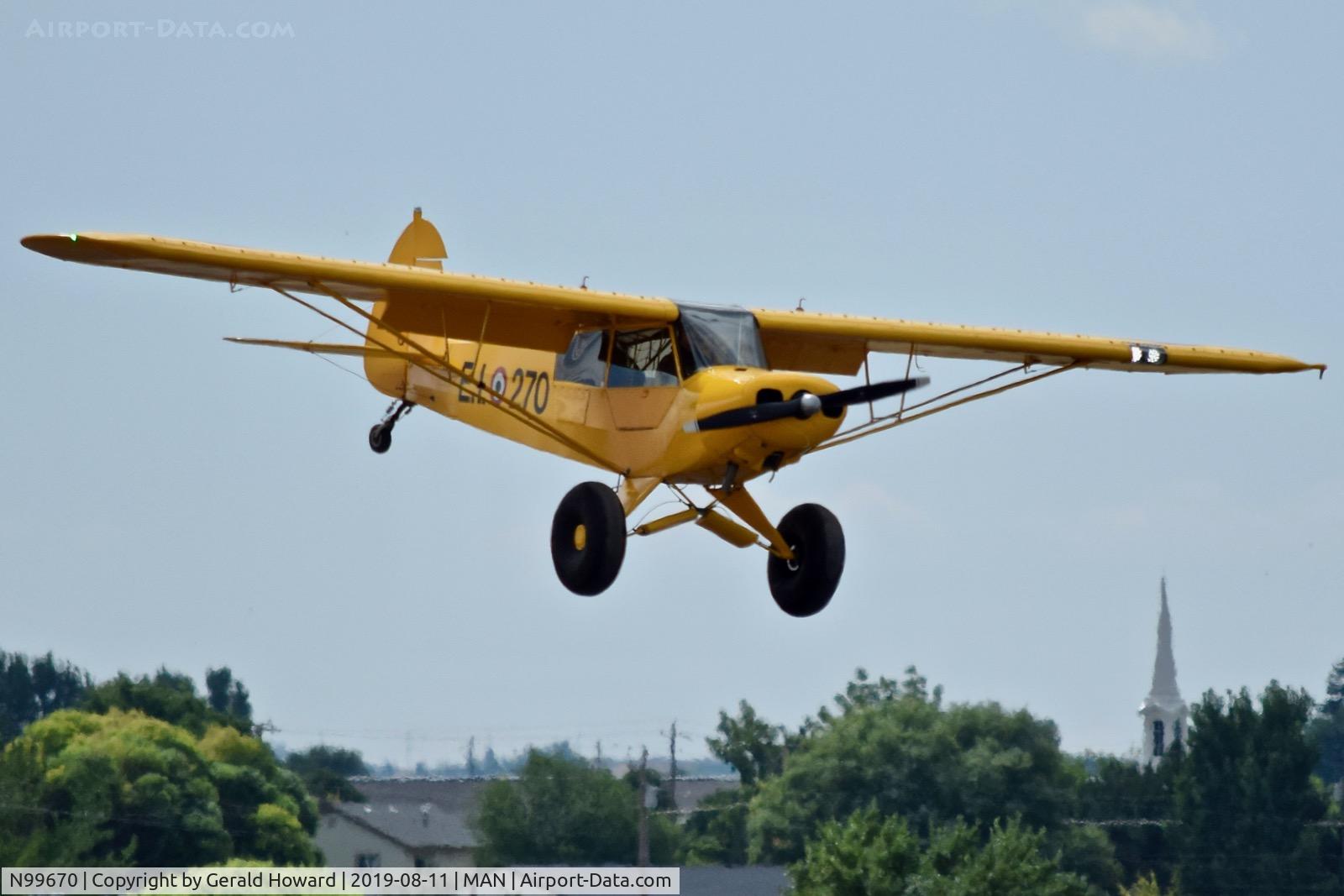 N99670, Piper J3F-65 C/N 5184, Landing RWY 29.