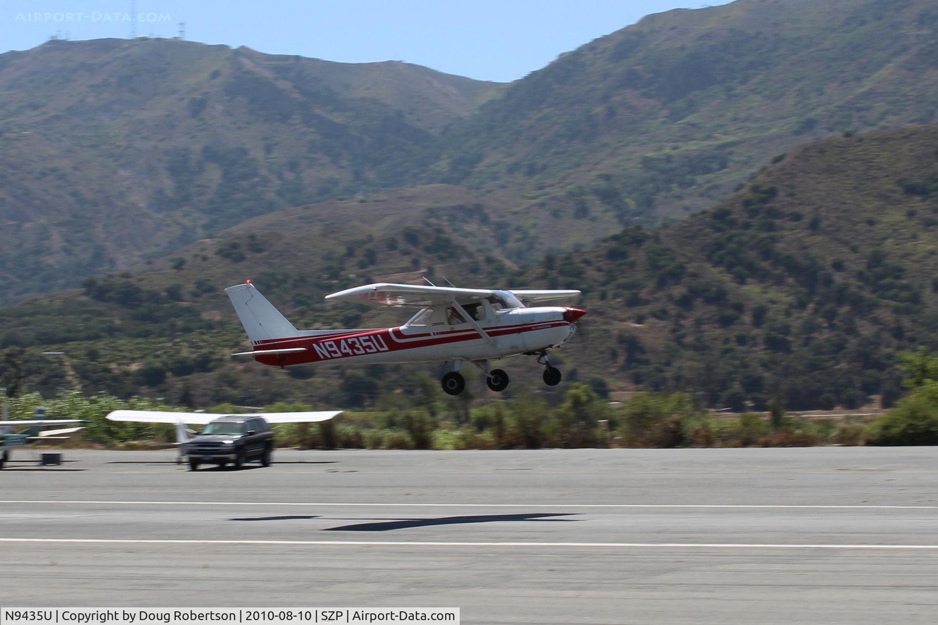 N9435U, 1976 Cessna 150M C/N 15078383, 1976 Cessna 150M, Continental O-200 100 Hp, takeoff climb Rwy 22