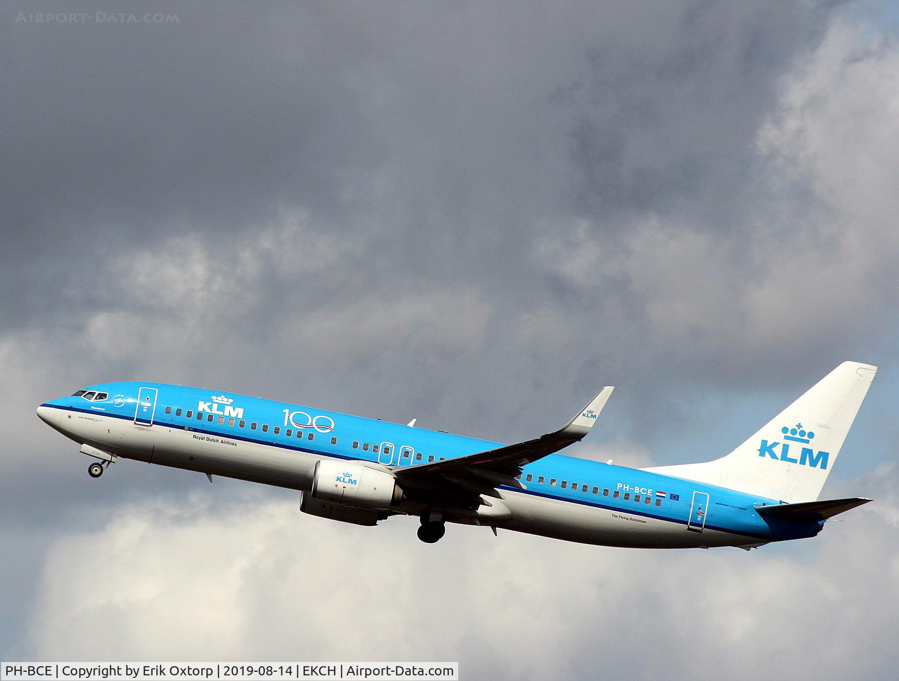 PH-BCE, 2014 Boeing 737-8K2 C/N 42151, PH-BCE taking off rw 22L
