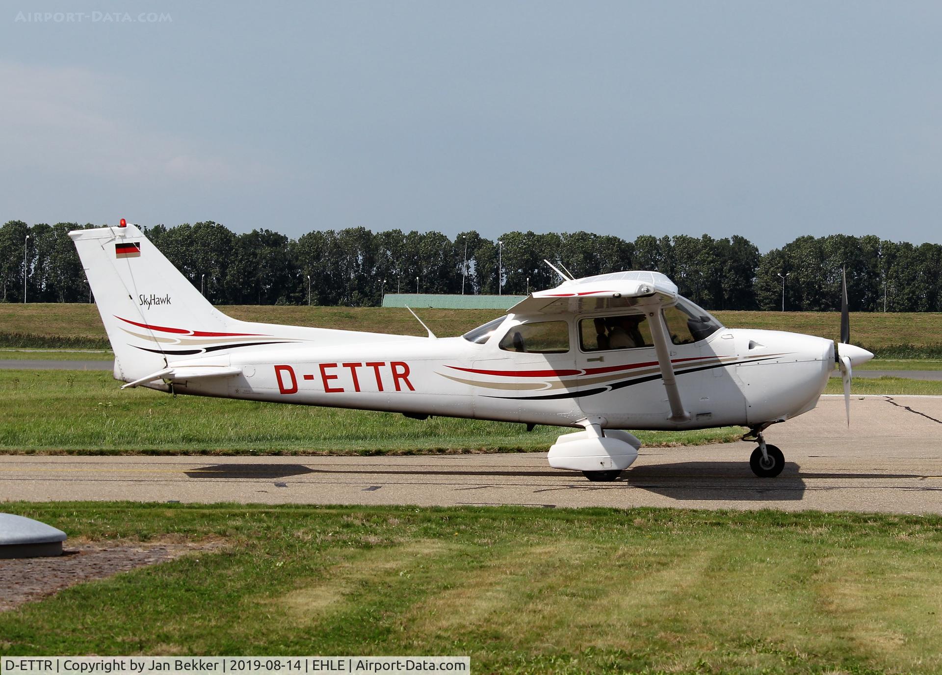 D-ETTR, 2004 Cessna 172R C/N 172-81221, Lelystad Airport