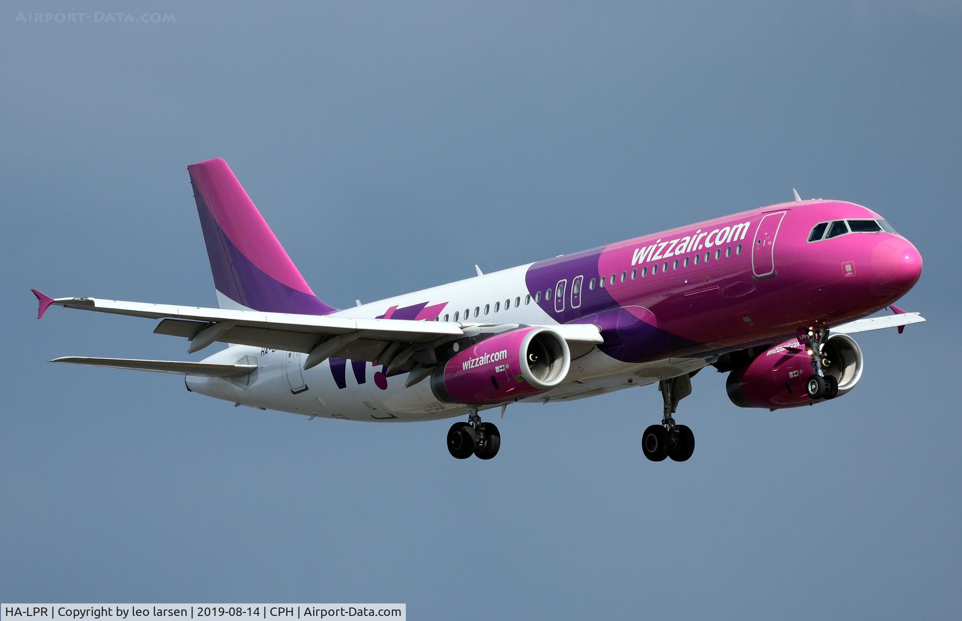 HA-LPR, 2008 Airbus A320-232 C/N 3430, Copenhagen 14.8.2019 on final to R-22L