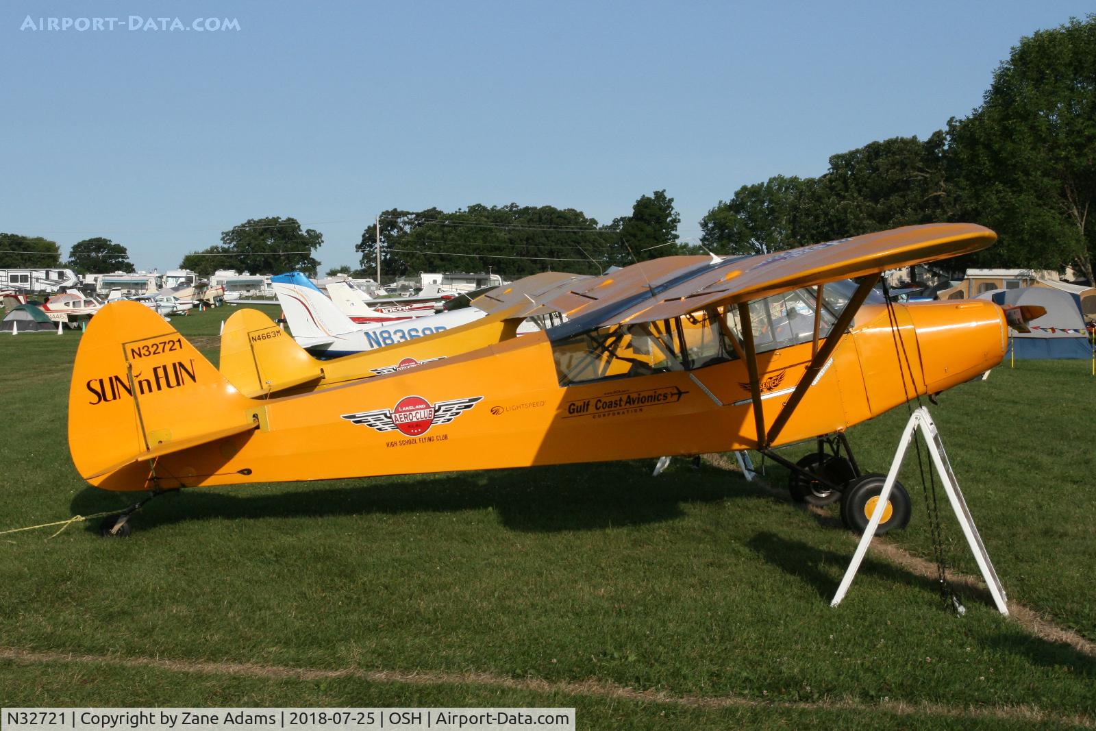 N32721, 1953 Piper L-18C Super Cub (PA-18-95) C/N 18-3074, EAA AirVenture - Oshkosh, Wisconsin.