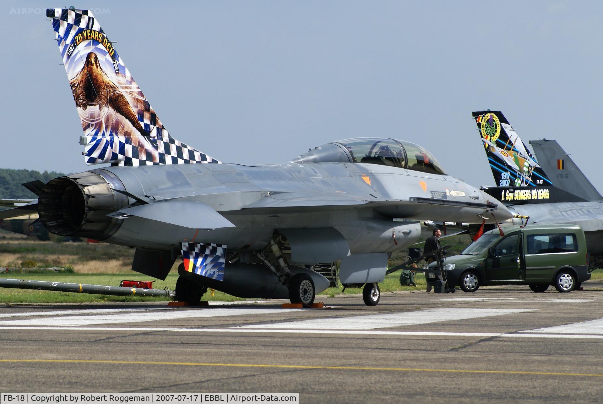FB-18, General Dynamics F-16BM Fighting Falcon C/N 6J-18, OPEN DAY.OCU 20 YEARS.