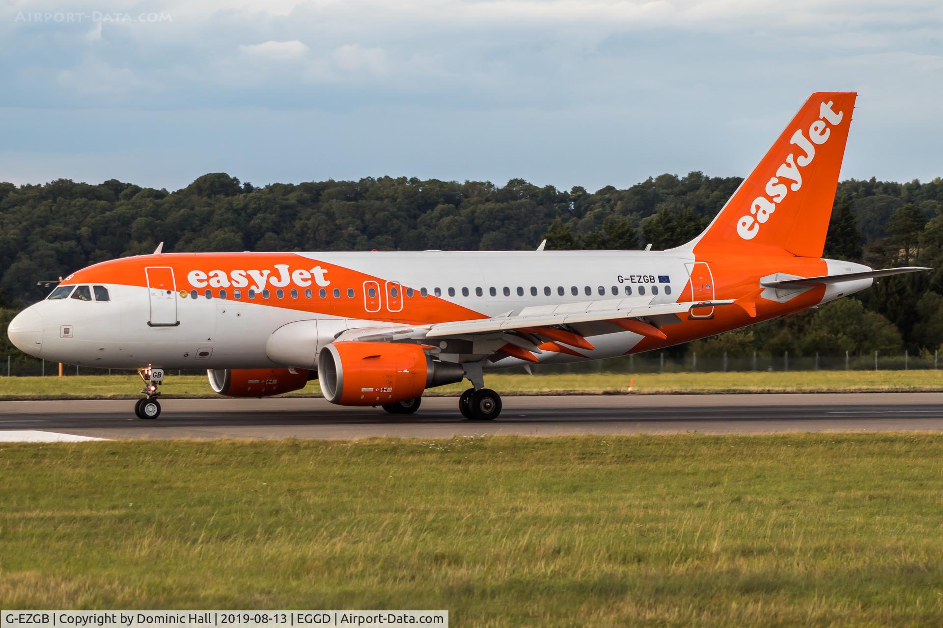 G-EZGB, 2010 Airbus A319-111 C/N 4437, Landing RWY 27