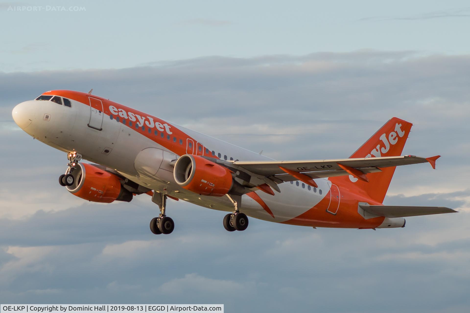 OE-LKP, 2008 Airbus A319-111 C/N 3702, Departing RWY 27