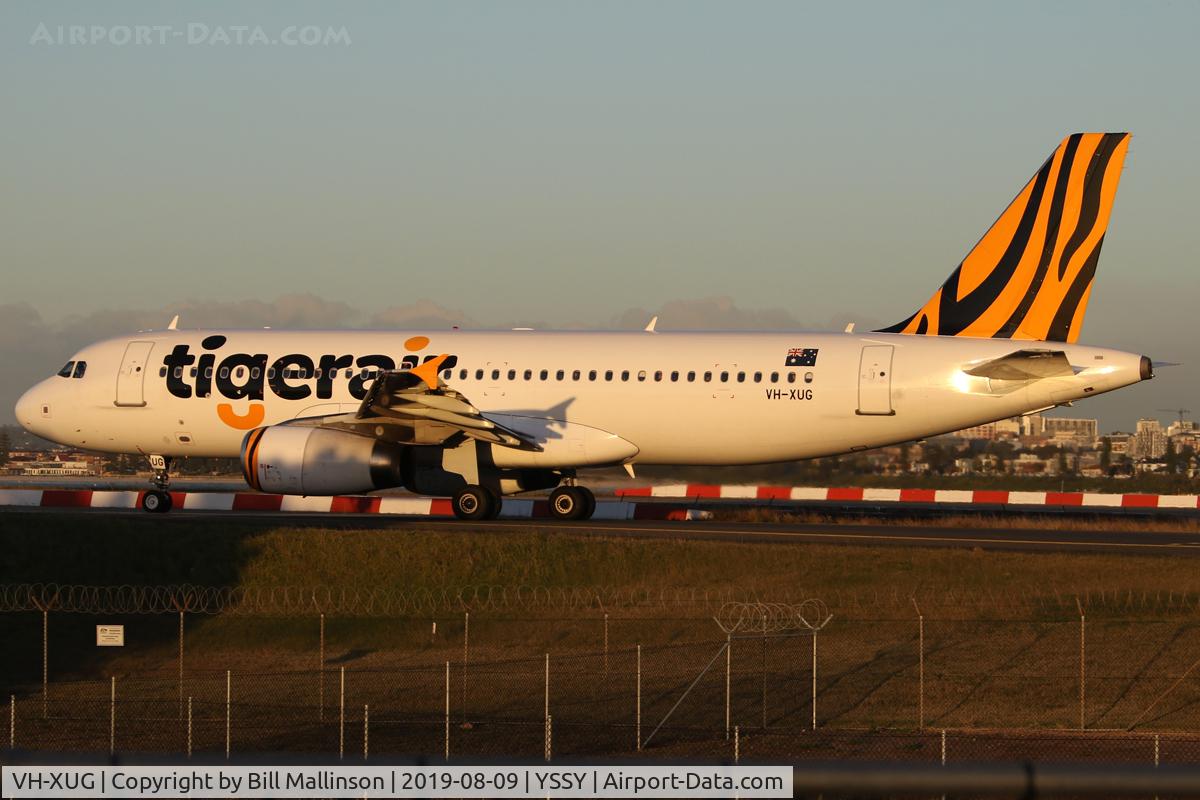 VH-XUG, 2014 Airbus A320-232 C/N 6032, taxi to 3-4R