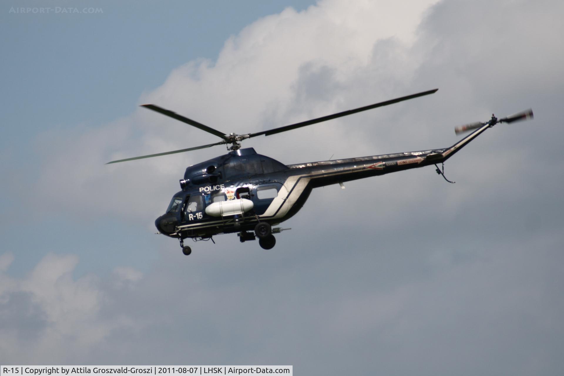 R-15, Mil (PZL-Swidnik) Mi-2 C/N 537201, LHSK - Siofok-Kiliti Airport, Hungary