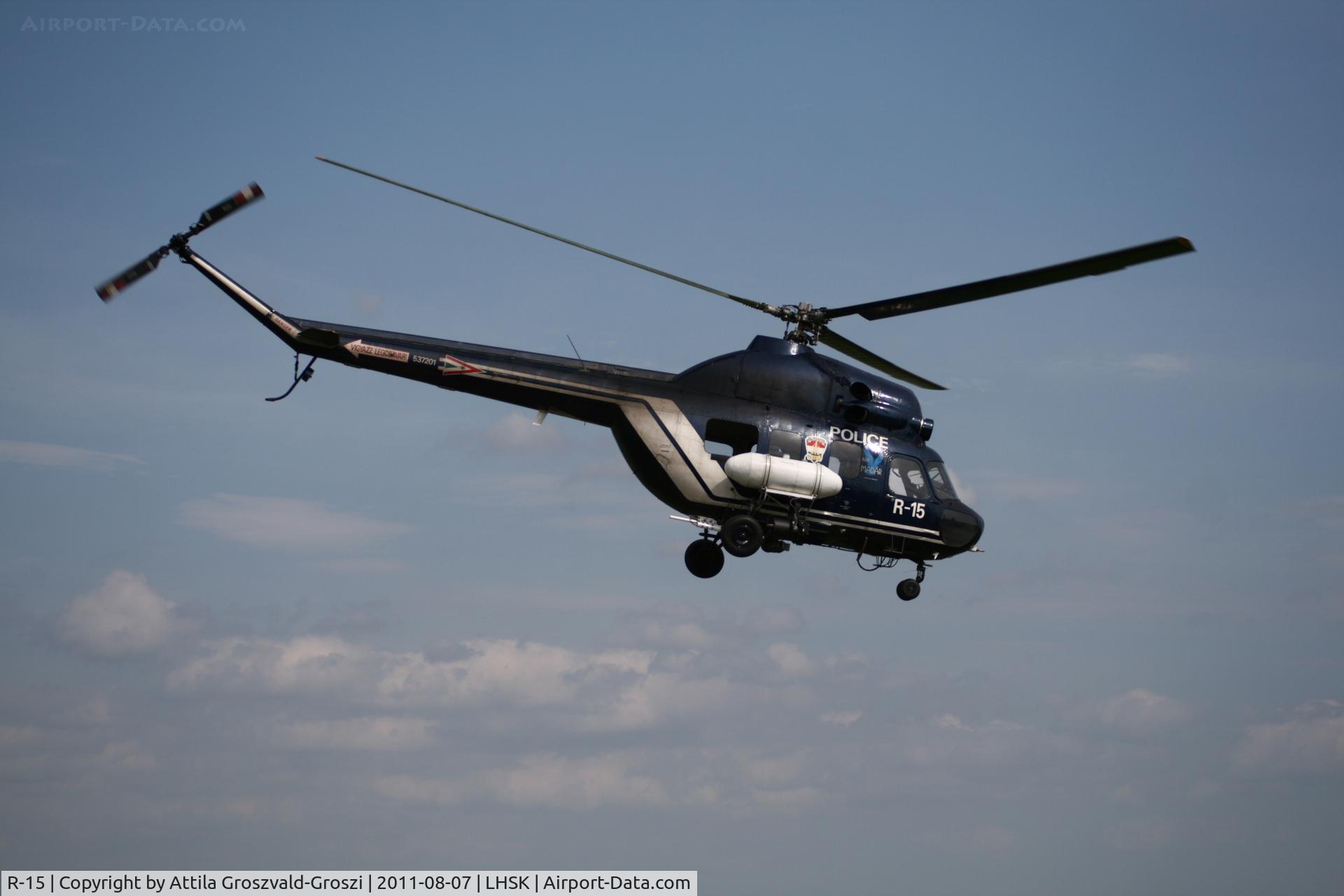 R-15, Mil (PZL-Swidnik) Mi-2 C/N 537201, LHSK - Siofok-Kiliti Airport, Hungary