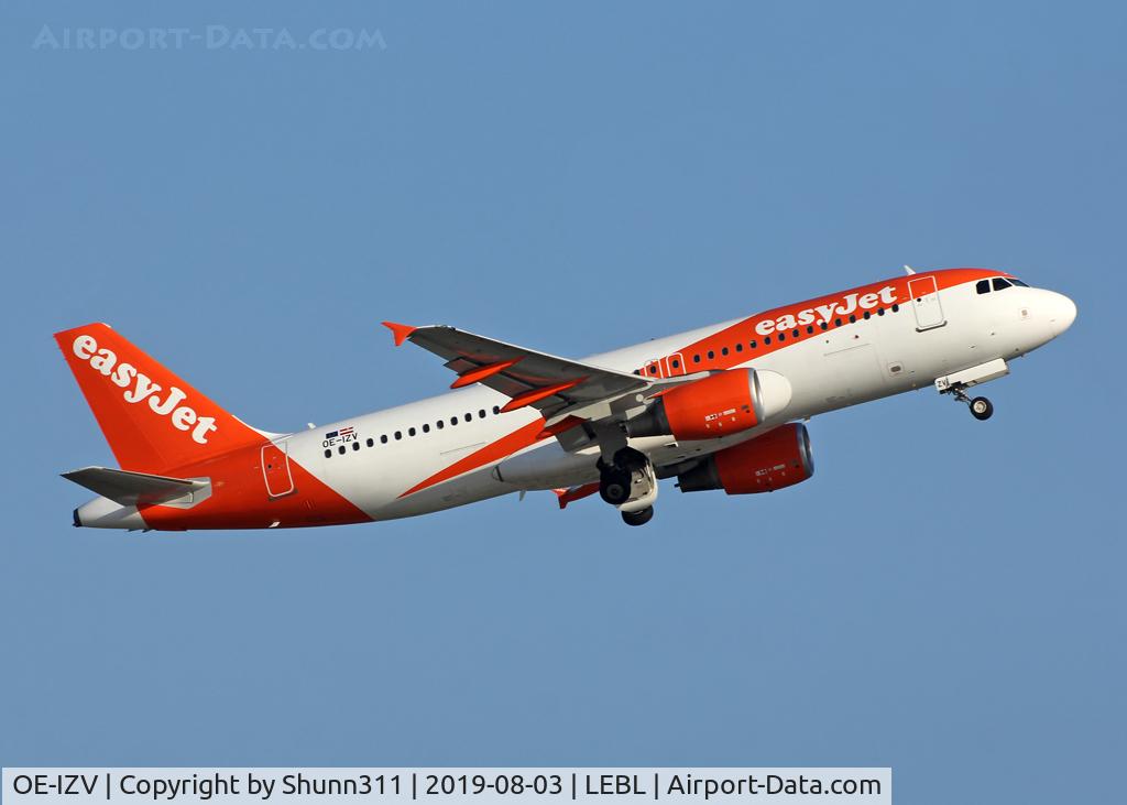 OE-IZV, 2006 Airbus A320-214 C/N 2968, Taking off from rwy 25L
