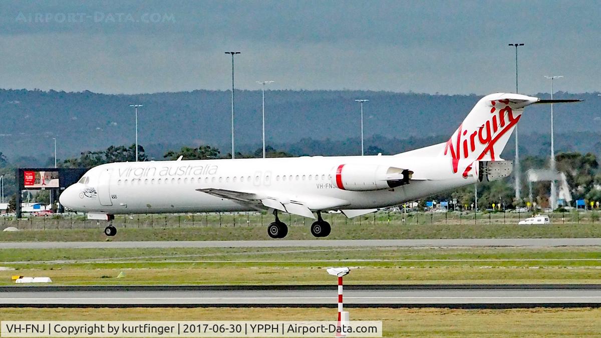 VH-FNJ, 1994 Fokker 100 (F-28-0100) C/N 11489, Fokker F100. Virgin Australia VH-FNJ runway 03 YPPH 300617.
