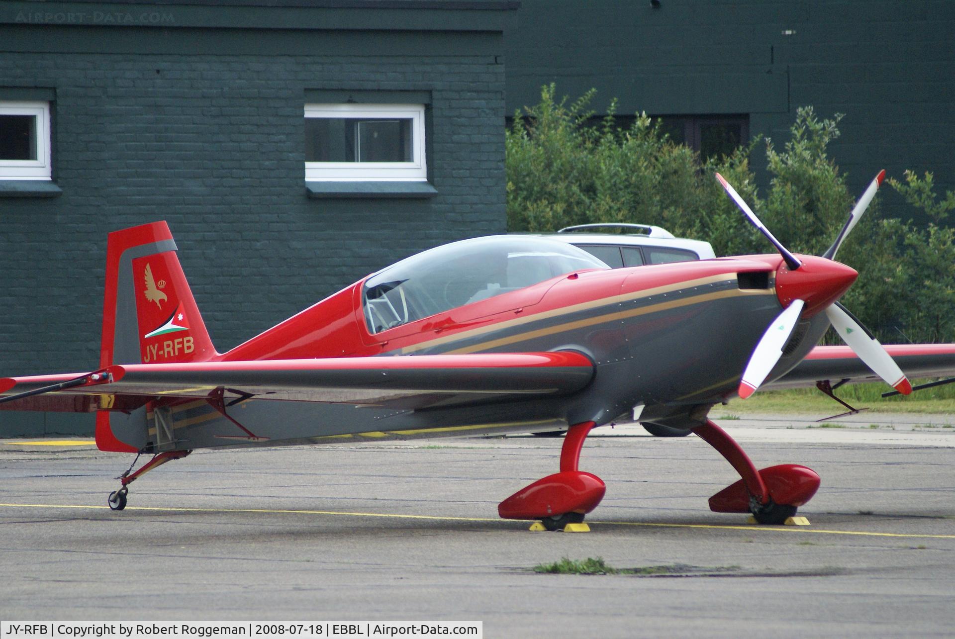 JY-RFB, Extra EA-300 C/N 1240, OPEN DAY.Royal Jordanian Falcons.
