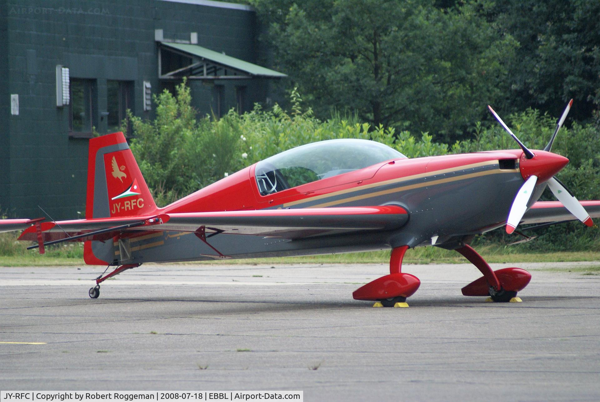 JY-RFC, 2007 Extra EA-300 C/N 1241, OPEN DAY.Royal Jordanian Falcons.