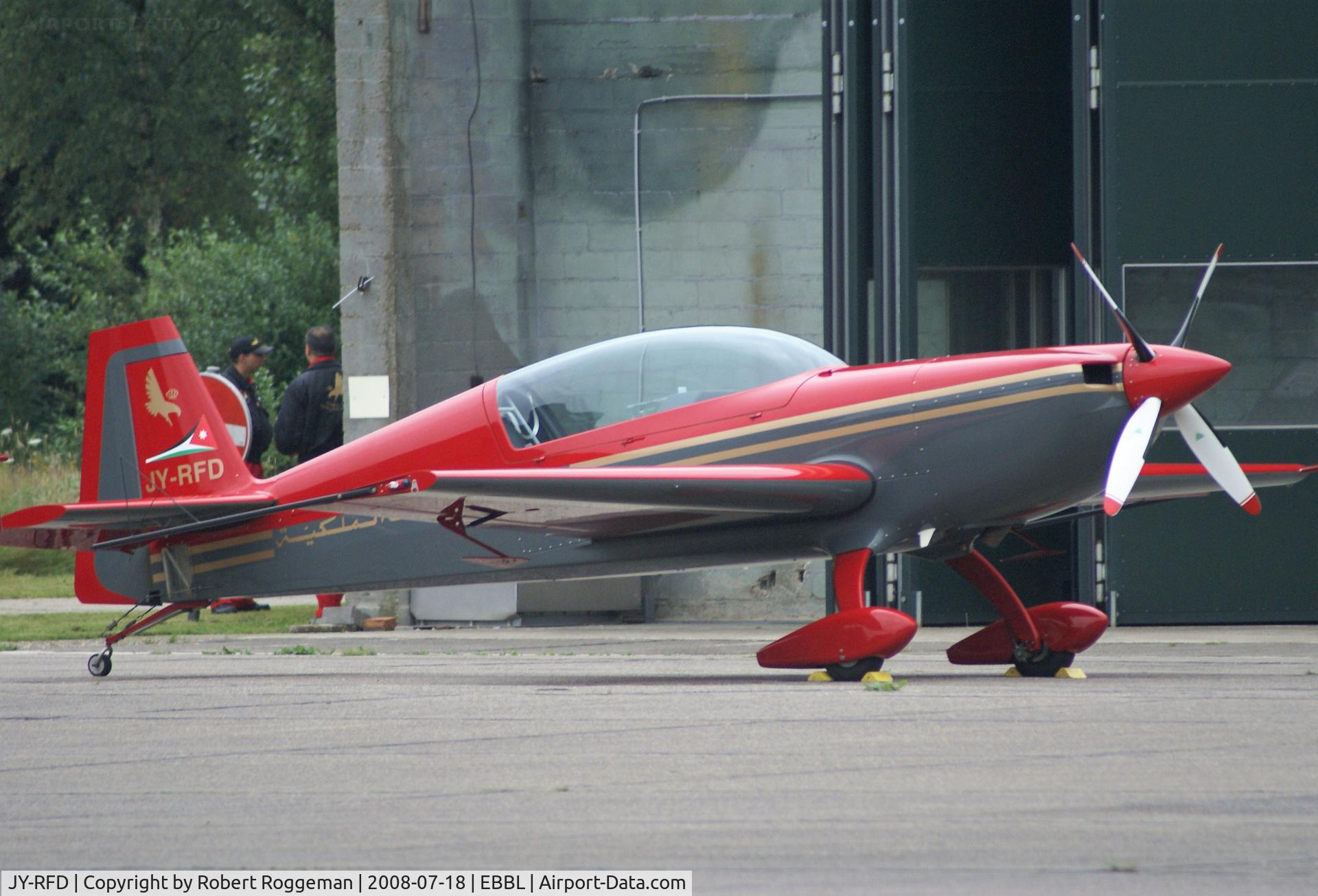 JY-RFD, Extra EA-300 C/N 1242, OPEN DAY.Royal Jordanian Falcons.