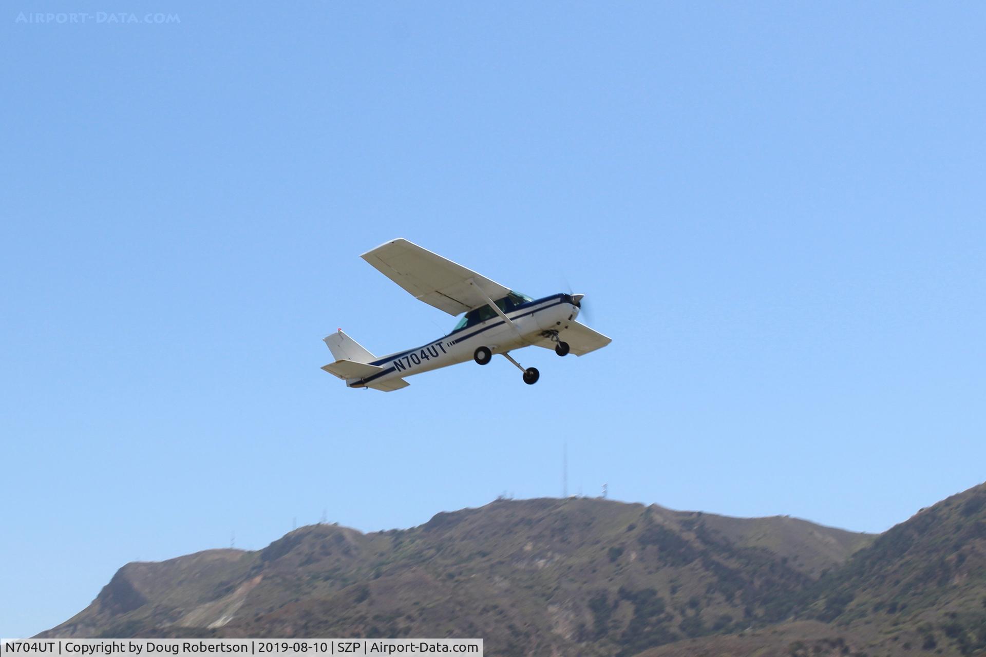 N704UT, 1976 Cessna 150M C/N 15078891, 1976 Cessna 150M, Continental O-200 100 Hp, takeoff climb Rwy 22