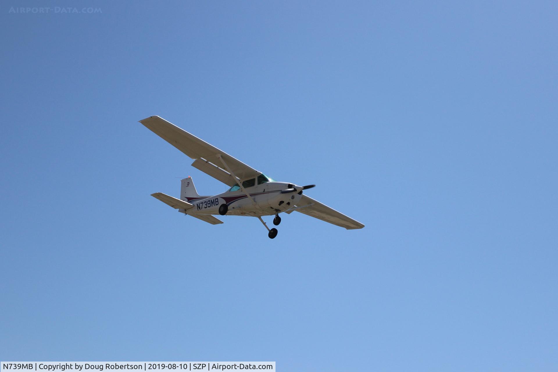 N739MB, 1978 Cessna 172N C/N 17270641, 1978 Cessna 172N SKYHAWK, Lycoming O-360-H2AD 160 Hp, on final Rwy 22