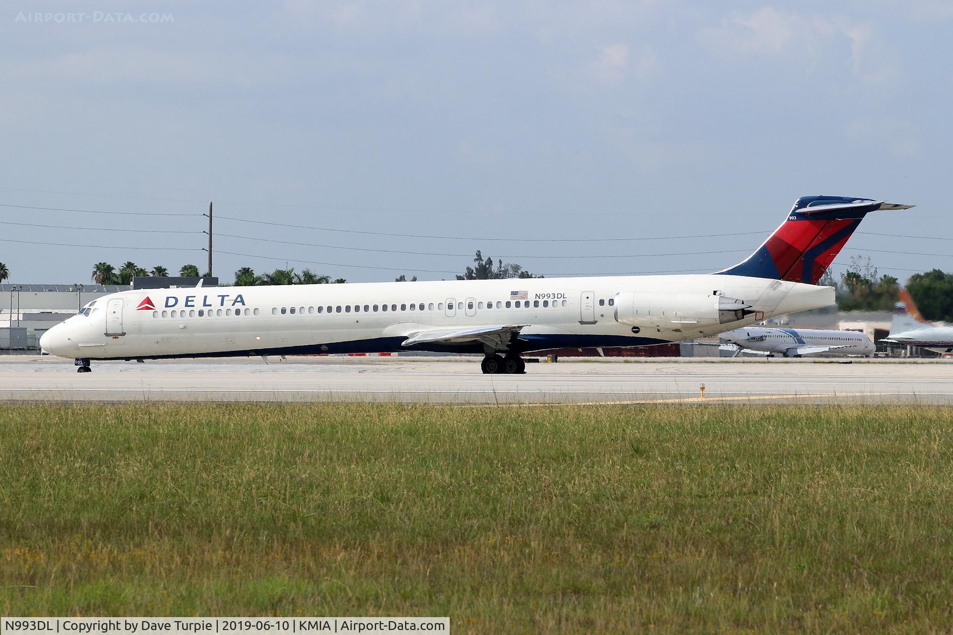 N993DL, 1991 McDonnell Douglas MD-88 C/N 53345, No comment.