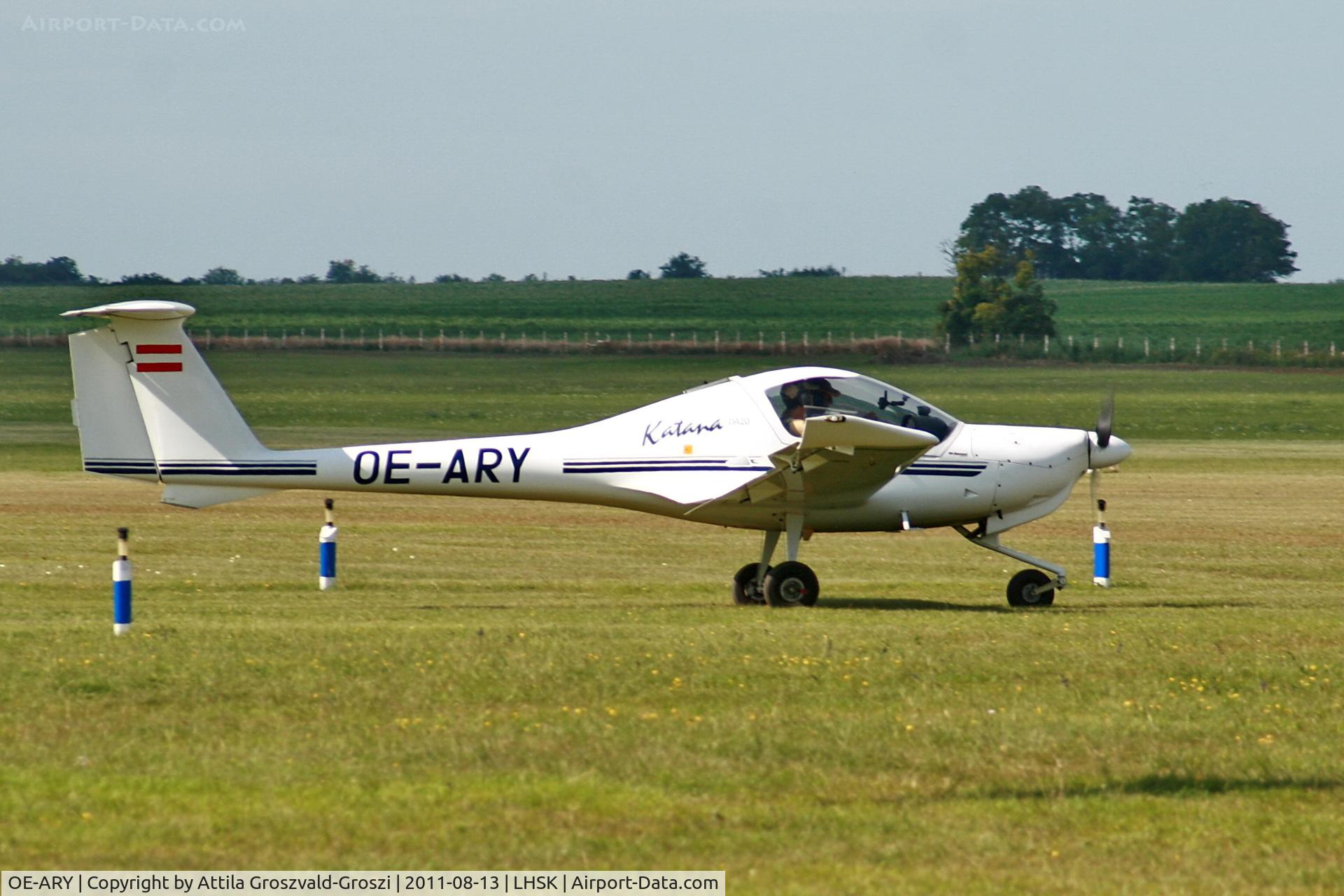 OE-ARY, 1996 Diamond DA-20A-1 Katana C/N 10109, LHSK - Siófok-Kiliti Airport, Hungary