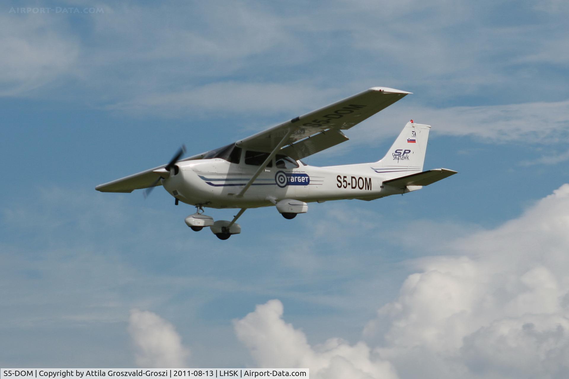 S5-DOM, 2003 Cessna 172S C/N 172S9346, LHSK - Siófok-Kiliti Airport, Hungary