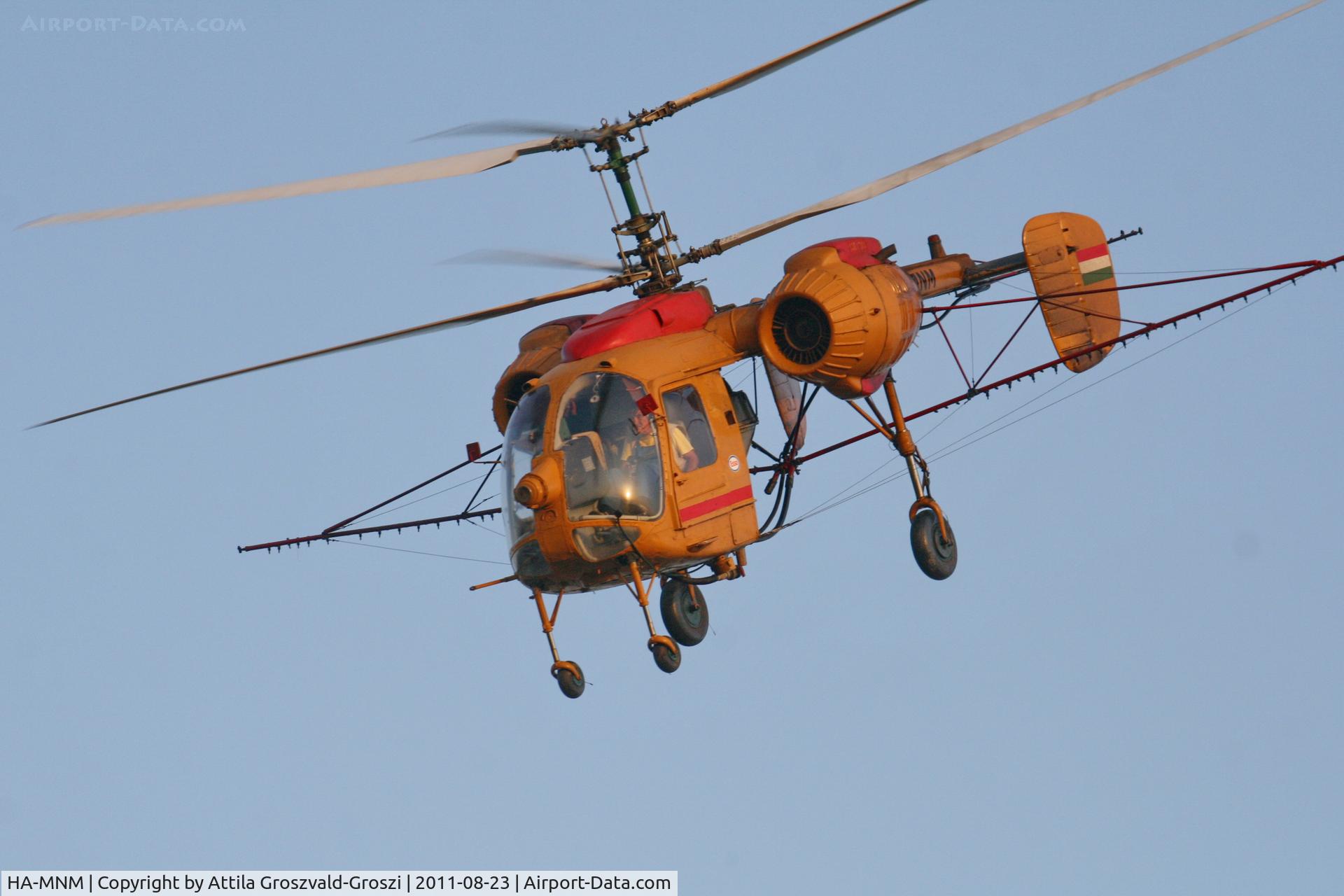 HA-MNM, 1975 Kamov Ka-26 Hoodlum C/N 7505204, In the air space of Balatonfüzfö while spraying